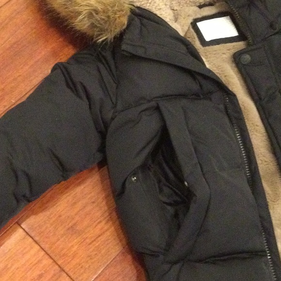 ZARA Quilted Black Parker - Picture 5 of 6